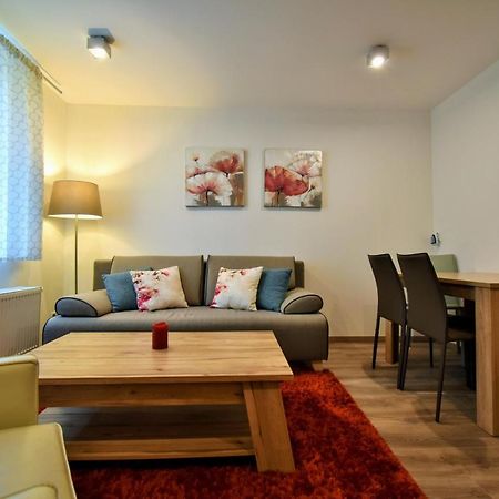 Apartment Dalibor II With Private Entrance And Private Garage Špindlerŭv Mlýn Eksteriør billede